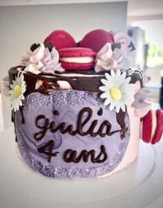 Gâteau d'anniversaire Giulia licorne, cake design de l'Atelier Sucré de Nathalie à Toulon dans le var